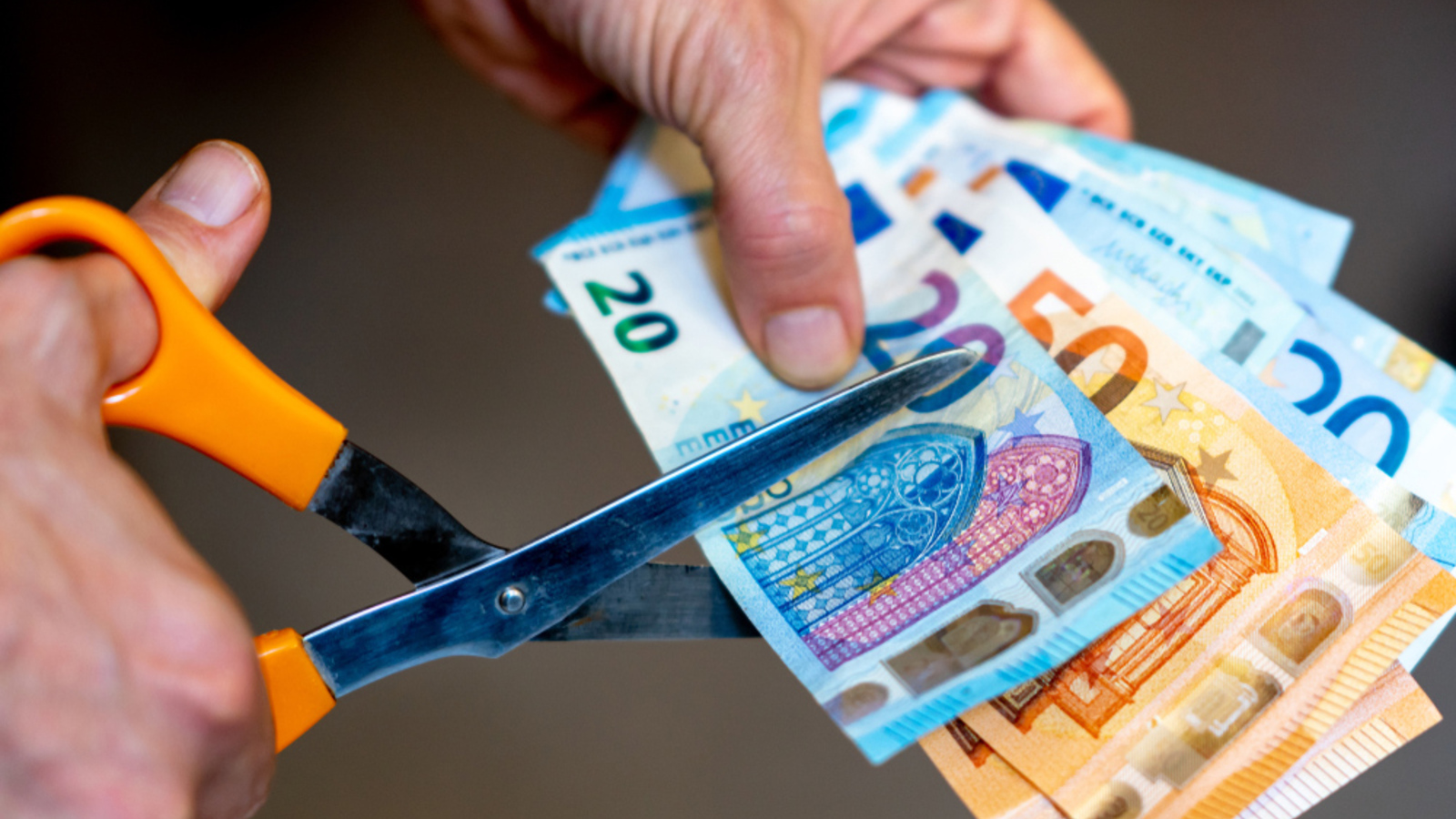 Entscheidungsschlacht ums Bargeld