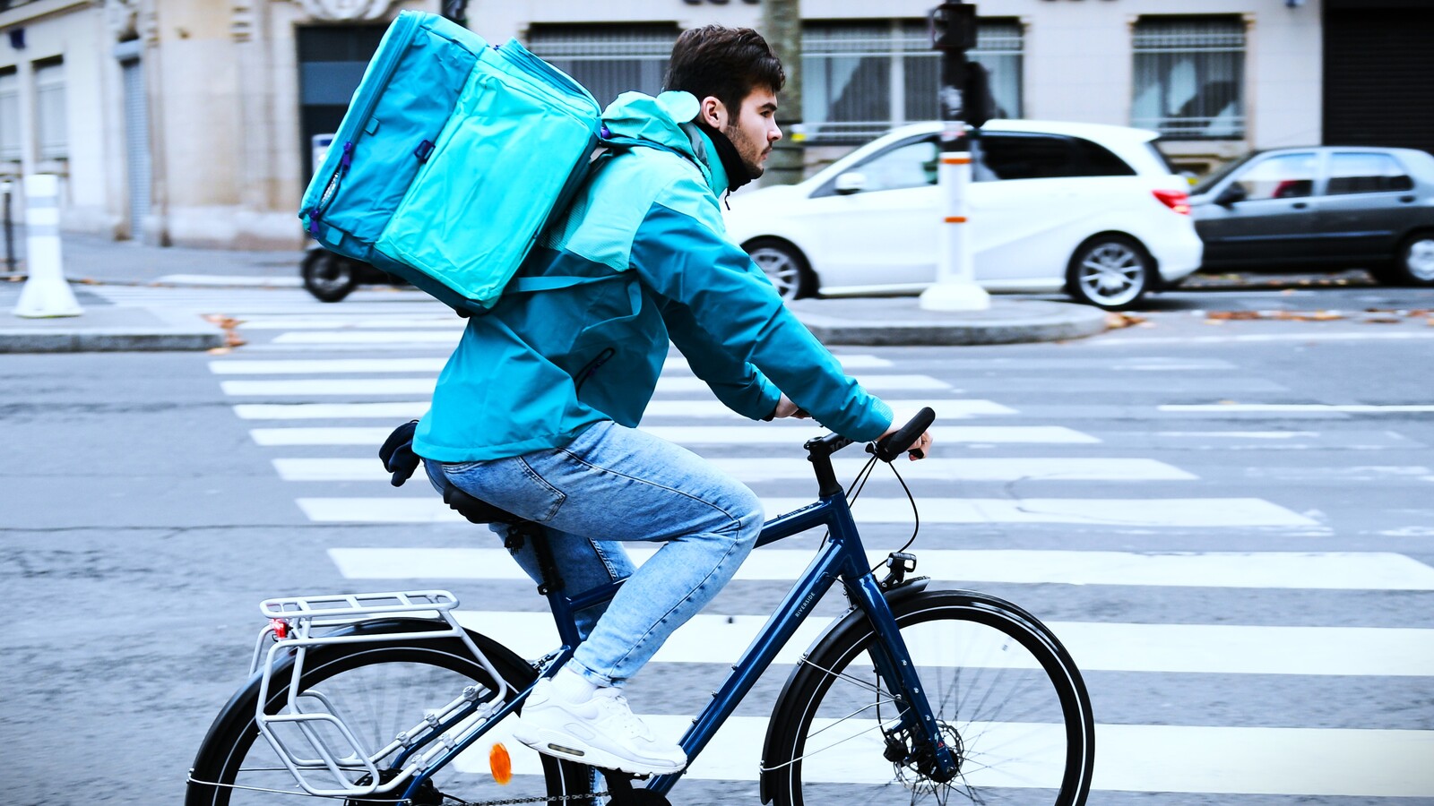 Prekäres Paralleluniversum