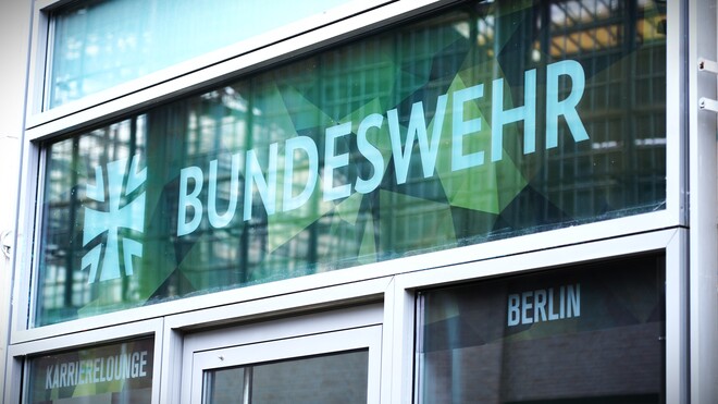 Shoppen und schießen